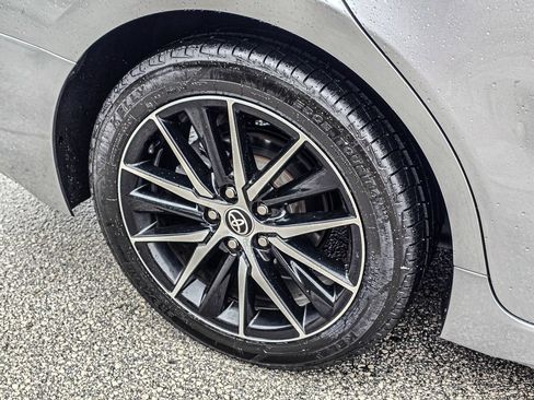Used 2023 Toyota Camry SE FWD image 9