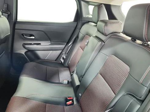 Certified 2026 Nissan Kicks SR FWD image 19
