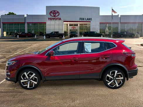 Used 2020 Nissan Rogue Sport SL w/ Premium Package AWD/4WD image 2