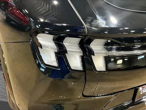 Used 2021 Ford Mustang Mach-E Premium AWD/4WD image 22