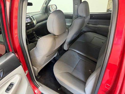 Used 2014 Toyota Tacoma 4x4 Double Cab w/ TRD Sport Package image 32