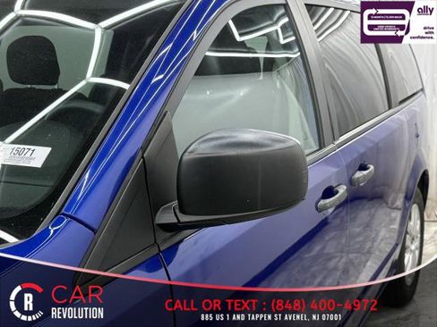 Used 2019 Dodge Grand Caravan SE image 46