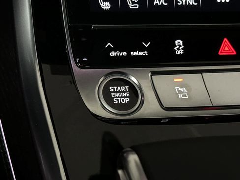New 2026 Audi Q8 Prestige AWD/4WD image 23