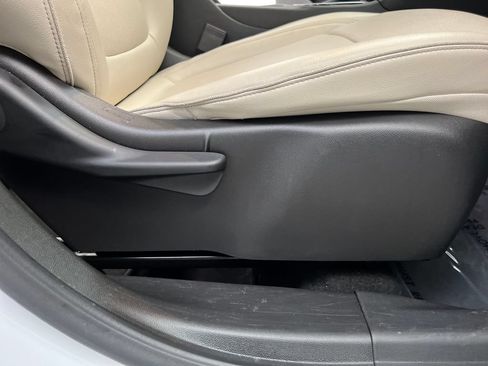 Used 2024 Buick Encore GX Sport Touring FWD image 29