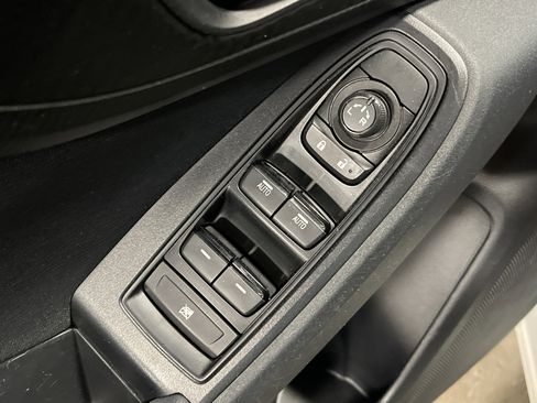 Used 2020 Subaru Impreza Premium image 7