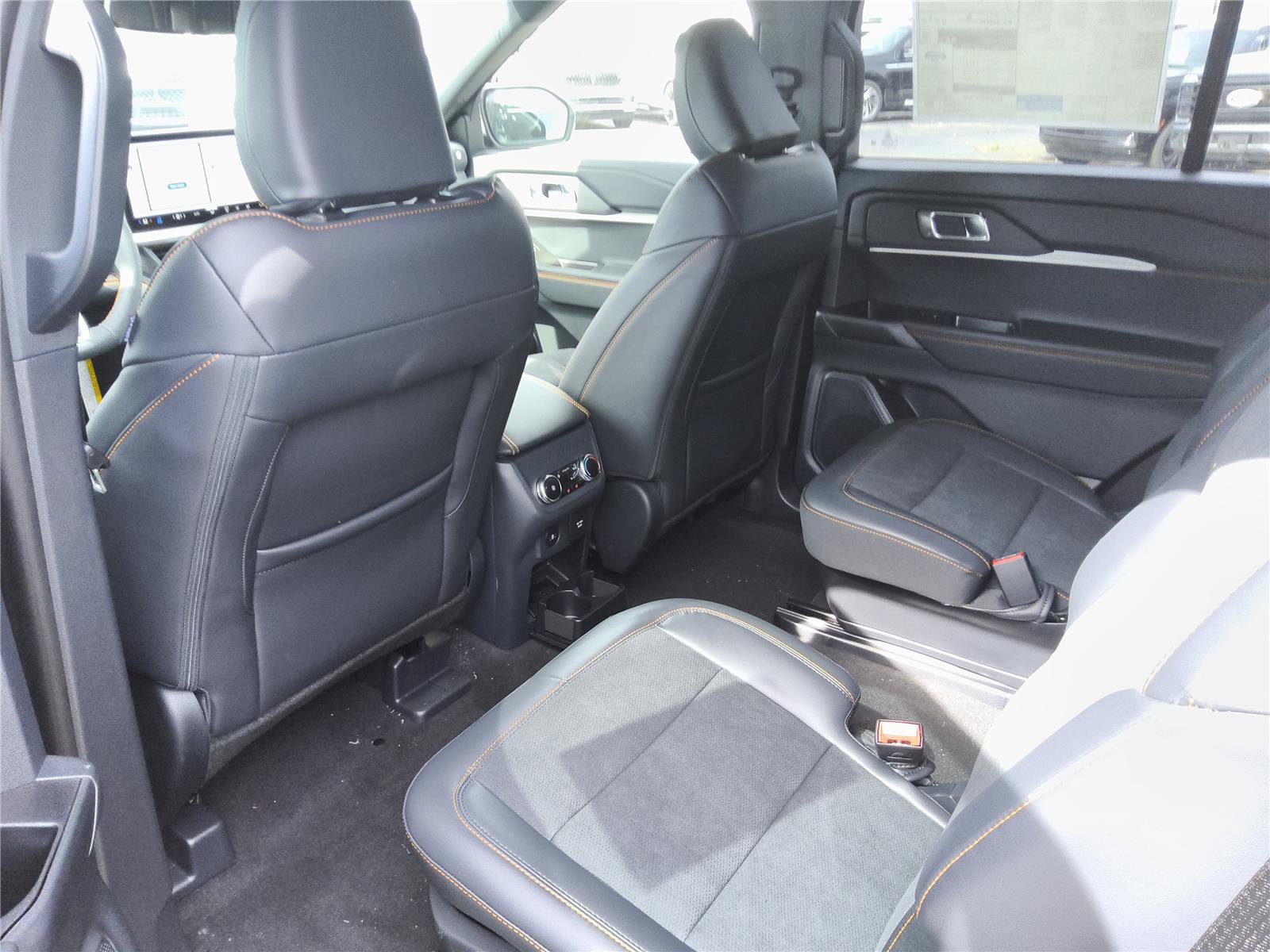 New 2027 Ford Explorer Tremor w/ Tremor Convenience Package AWD/4WD image 23