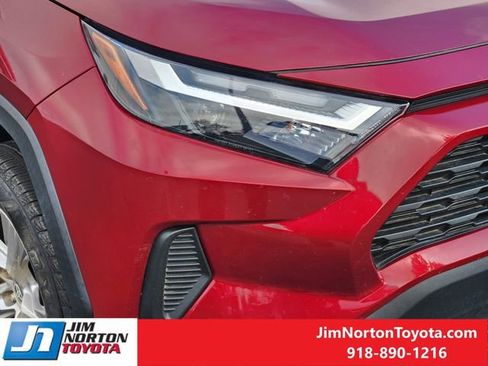 Used 2023 Toyota RAV4 XLE image 9