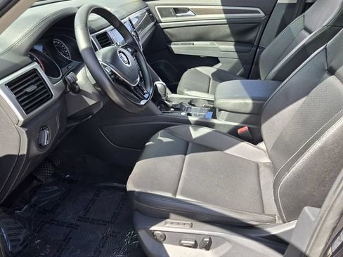 Used 2018 Volkswagen Atlas SEL FWD image 10
