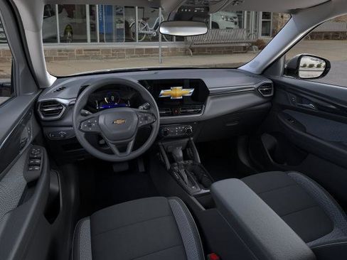 New 2026 Chevrolet TrailBlazer LT w/ Driver Confidence Package FWD image 15