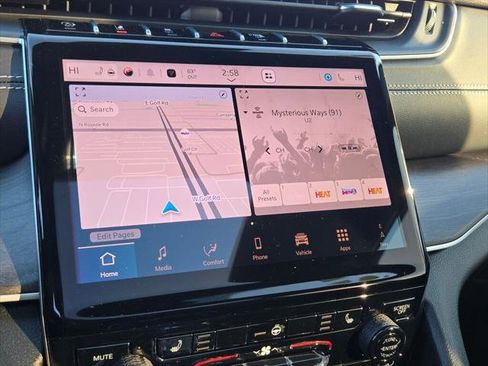 New 2025 Jeep Grand Cherokee Limited w/ Black Appearance Package image 29