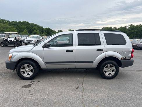 Used 2006 Dodge Durango SXT RWD image 1