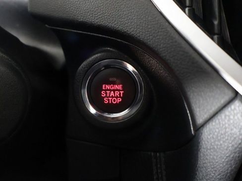 Used 2020 Subaru Forester Premium AWD/4WD image 37