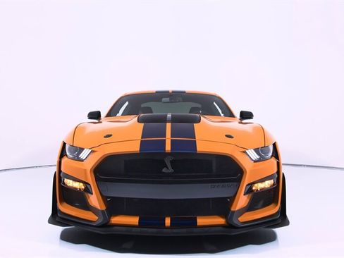 Used 2020 Ford Mustang Shelby GT500 w/ Technology Package RWD image 3