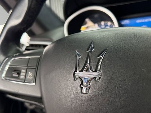 Used 2018 Maserati Ghibli image 18