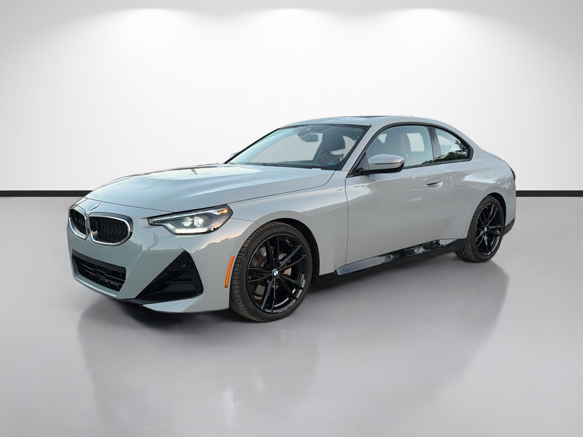 Used 2024 BMW 230i Coupe w/ M Sport Package RWD image 7