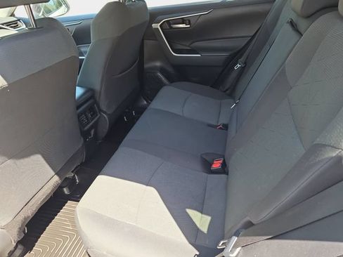 Used 2023 Toyota RAV4 XLE AWD/4WD image 16