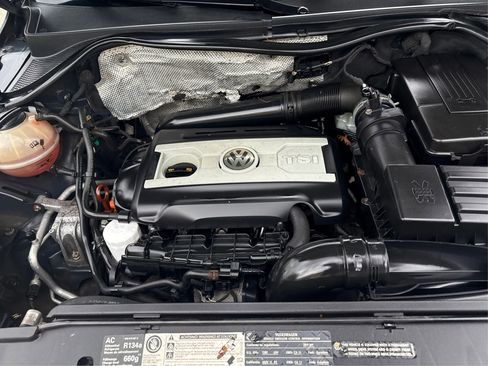 Used 2011 Volkswagen Tiguan SE AWD/4WD image 13