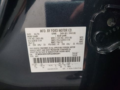 Used 2024 Ford Explorer XLT w/ Equipment Group 202A AWD/4WD image 33