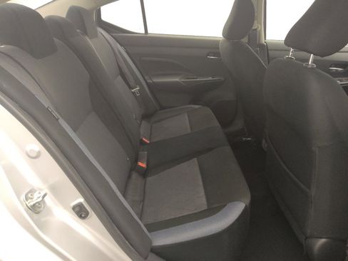 Used 2025 Nissan Versa SV image 19