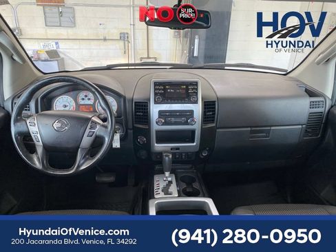 Used 2013 Nissan Titan PRO-4X AWD/4WD image 43
