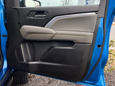 Used 2024 Chevrolet Colorado ZR2 w/ ZR2 Convenience Package III image 10