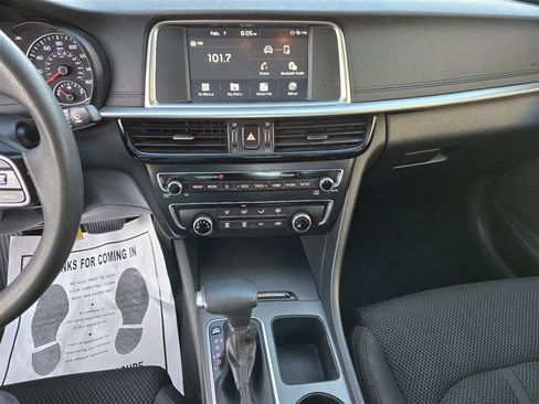 Used 2019 Kia Optima LX image 32