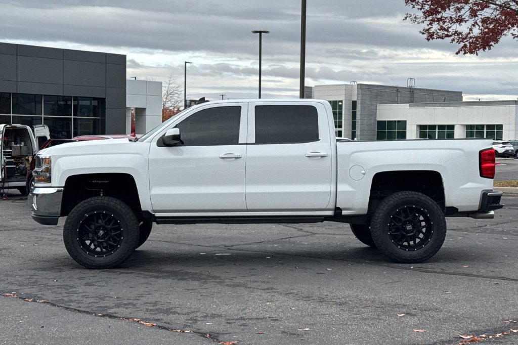 Used 2017 Chevrolet Silverado 1500 LT w/ All Star Edition AWD/4WD image 15