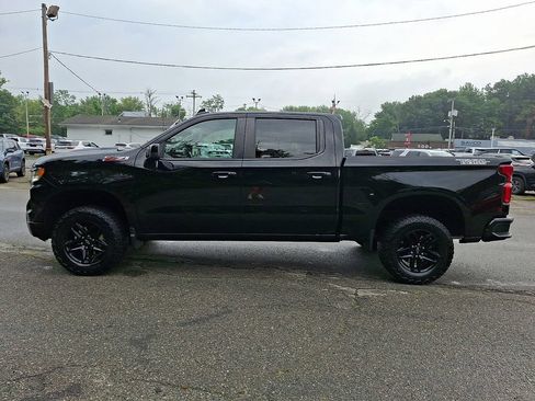 Used 2024 Chevrolet Silverado 1500 LT Trail Boss w/ Convenience Package II AWD/4WD image 4
