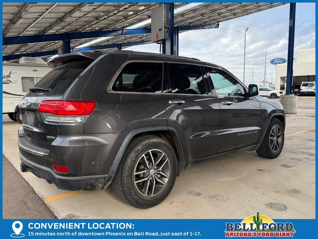 Used 2018 Jeep Grand Cherokee Limited AWD/4WD image 4