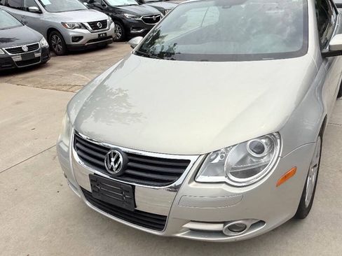 Used 2009 Volkswagen Eos Lux FWD image 51