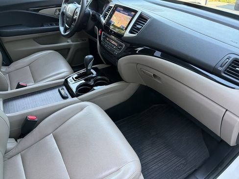 Used 2018 Honda Ridgeline RTL-E image 16
