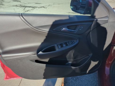 Used 2021 Chevrolet Malibu LT w/ Leather Package image 10