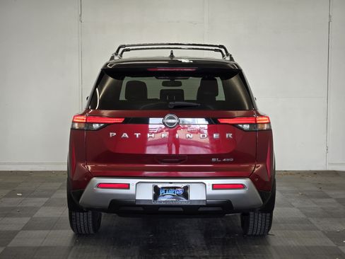 Used 2022 Nissan Pathfinder SL AWD/4WD image 6