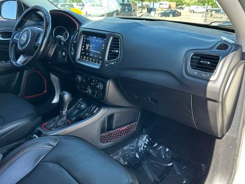Used 2021 Jeep Compass Trailhawk AWD/4WD image 8