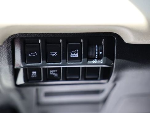 Used 2021 Subaru Ascent Touring image 21