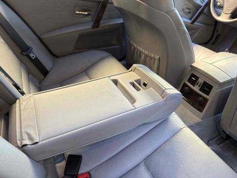 Used 2006 BMW 530xi Wagon image 68