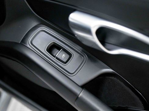 Used 2018 Porsche 718 Cayman RWD image 72