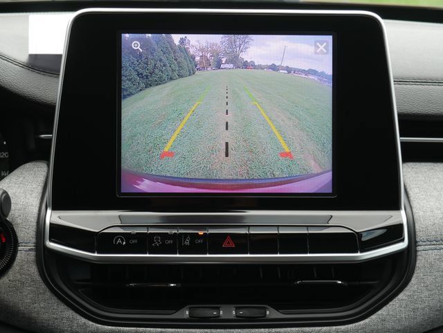 Used 2022 Jeep Compass Latitude AWD/4WD image 4