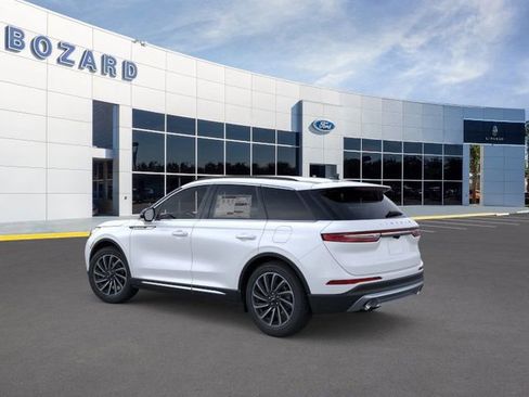 New 2026 Lincoln Corsair Reserve image 4