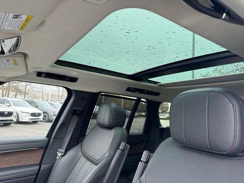 Used 2024 Land Rover Range Rover SE image 21