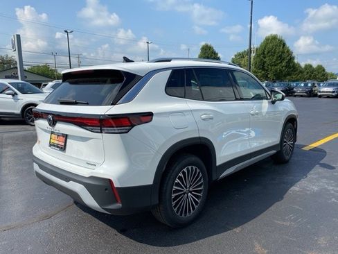 New 2025 Volkswagen Tiguan S image 10