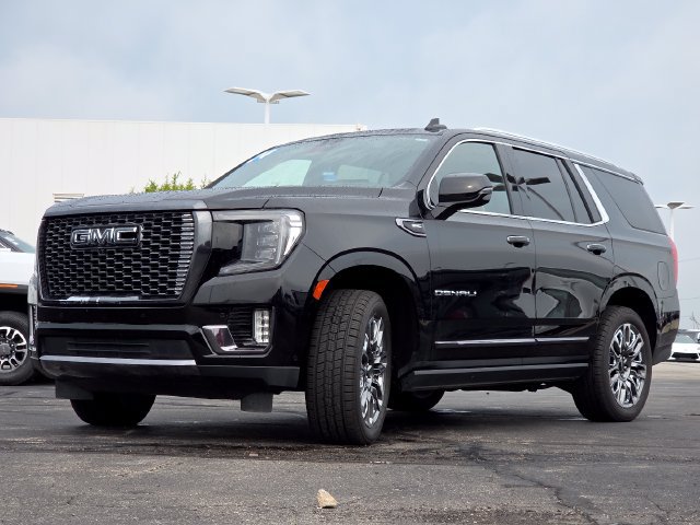 Used 2024 GMC Yukon Denali Ultimate AWD/4WD image 16
