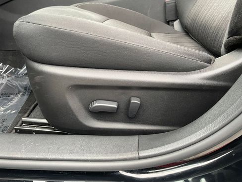 Used 2025 Nissan Altima 2.5 SV image 23