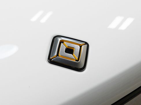 Used 2022 Rivian R1T Adventure AWD/4WD image 9
