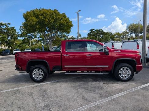 Used 2025 Chevrolet Silverado 2500 High Country w/ Z71 Off-Road Package AWD/4WD image 8