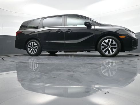 Certified 2025 Honda Odyssey EX-L image 62