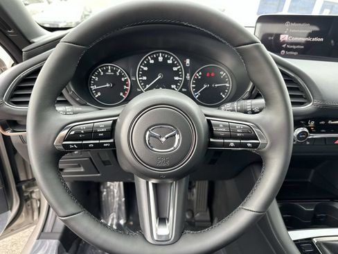 New 2026 MAZDA MAZDA3 Hatchback w/Premium Plus Pkg AWD/4WD image 19