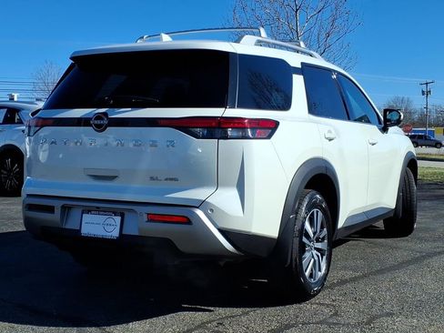 Certified 2024 Nissan Pathfinder SL AWD/4WD image 3