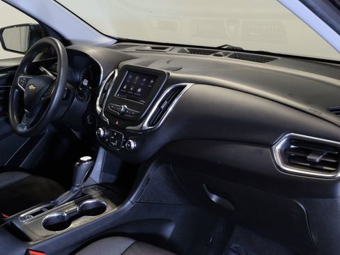Used 2020 Chevrolet Equinox LT image 32