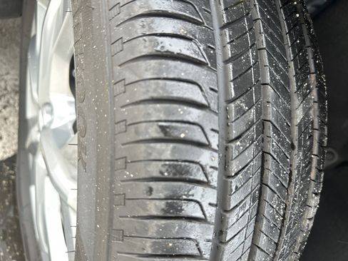 Used 2024 Honda HR-V LX image 8
